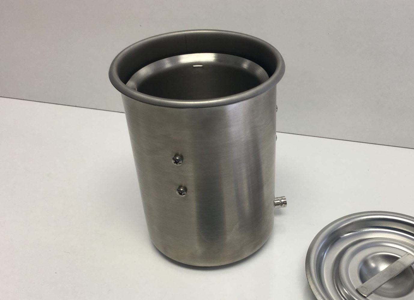 M 231 – Small Faraday Cup (3-3/8″ Inside Diameter)