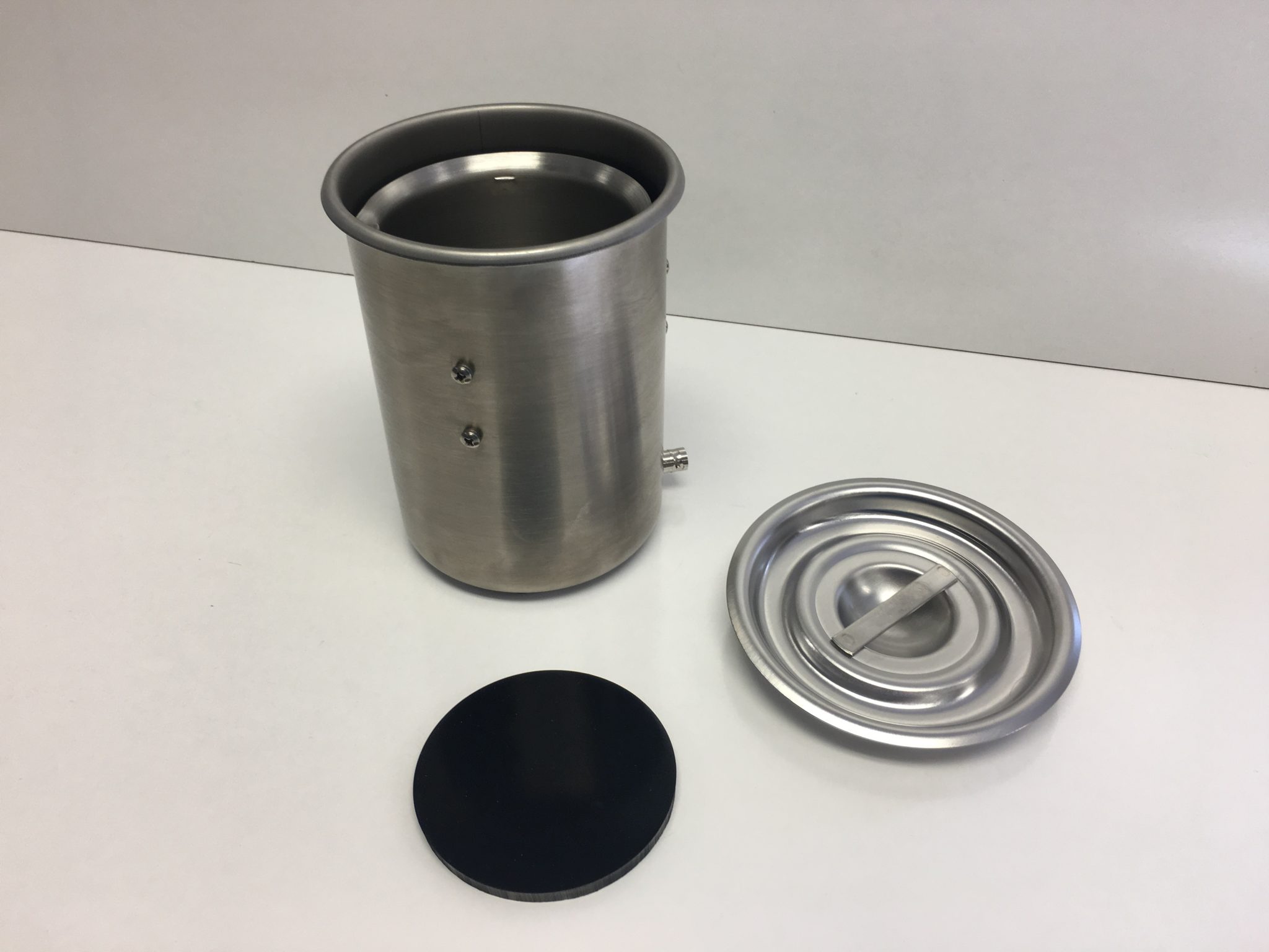 M 231 – Small Faraday Cup (3-3/8″ Inside Diameter)