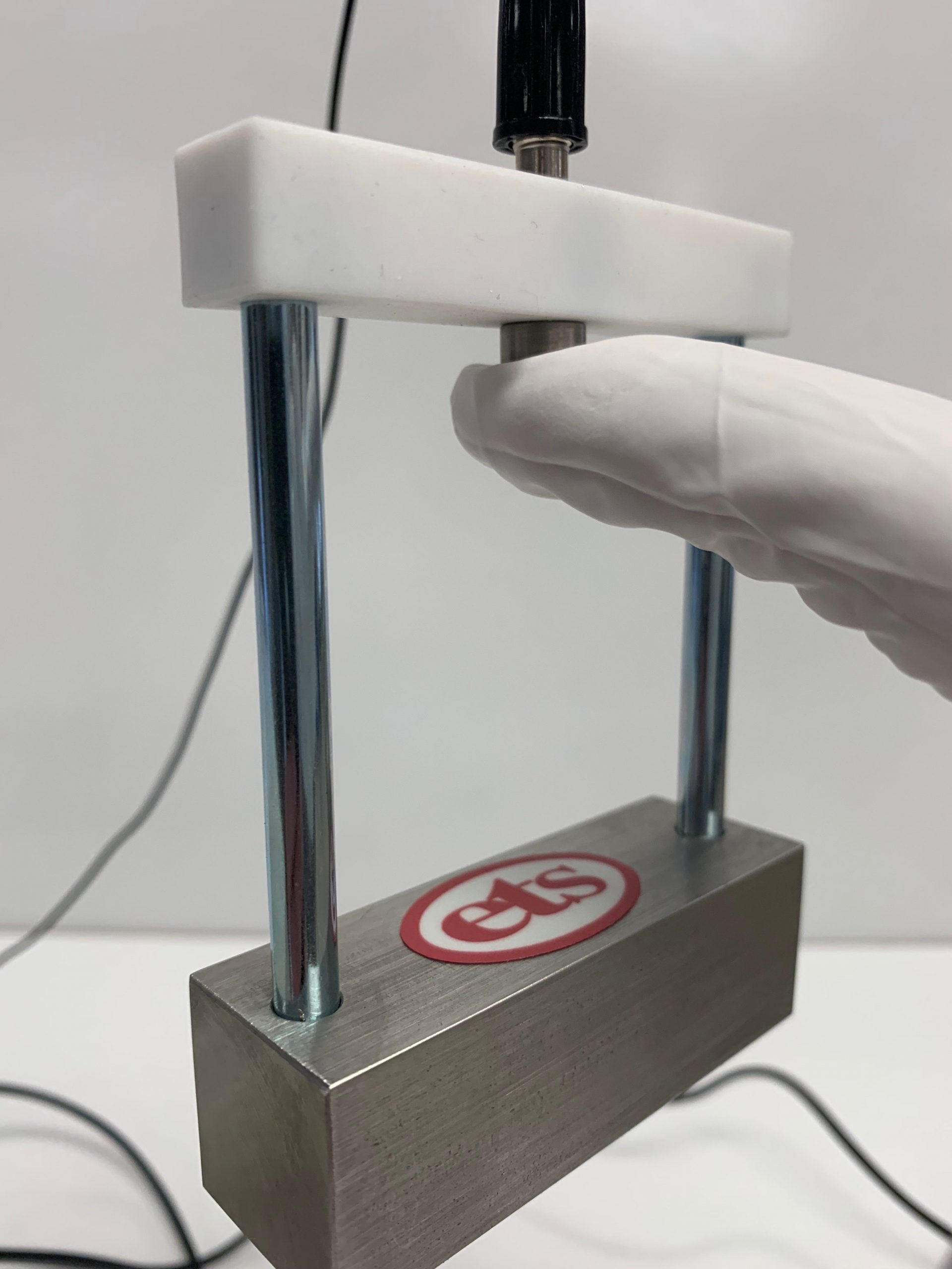 Model 835 Glove CAFE Test Electrode for ANSI-ESD STM15.1