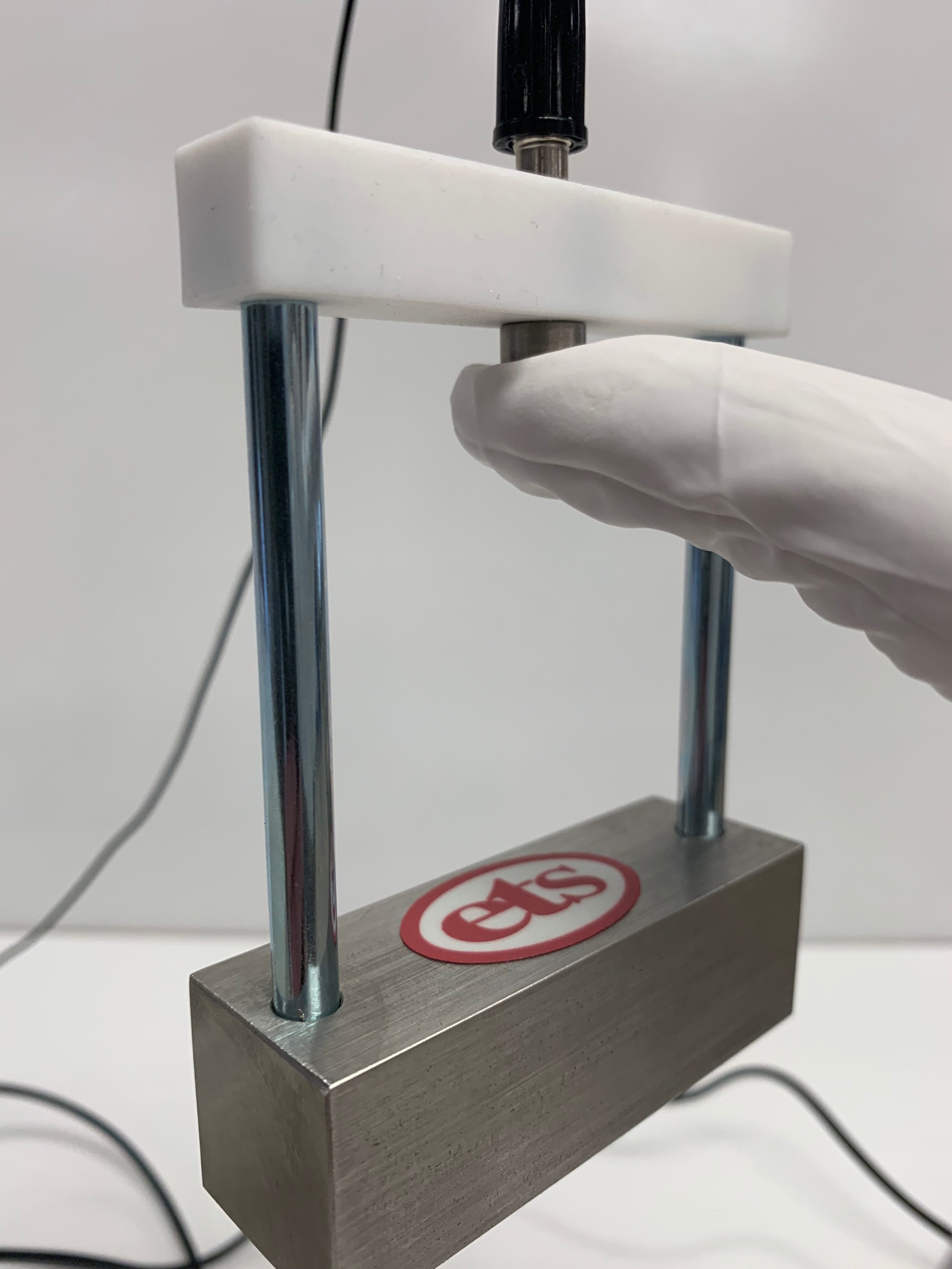 Model 835 Glove CAFE Test Electrode for ANSI-ESD STM15.1