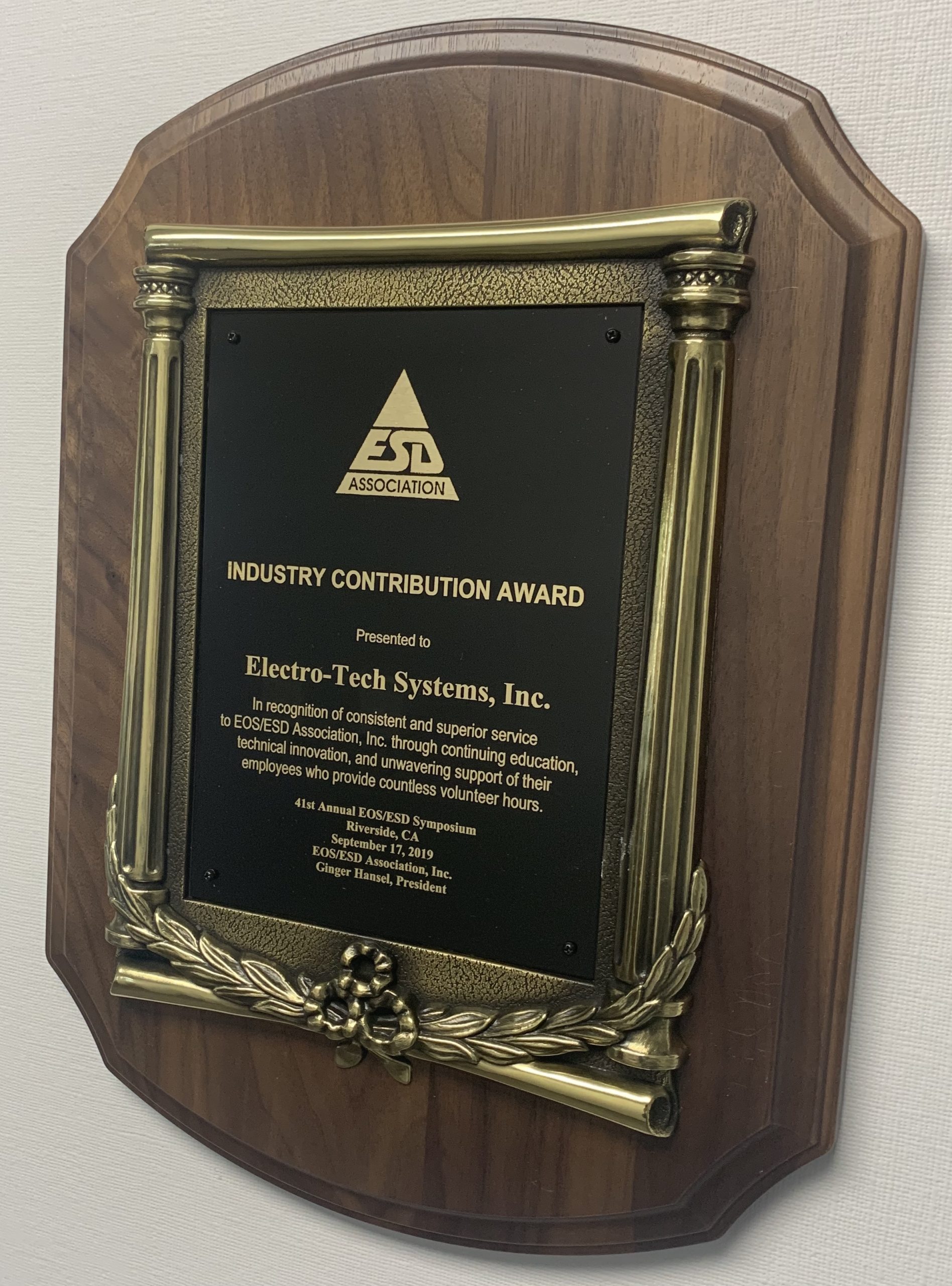 ESD Association presents the Industry Contribution Award for 2019 to ElectroTech Systems