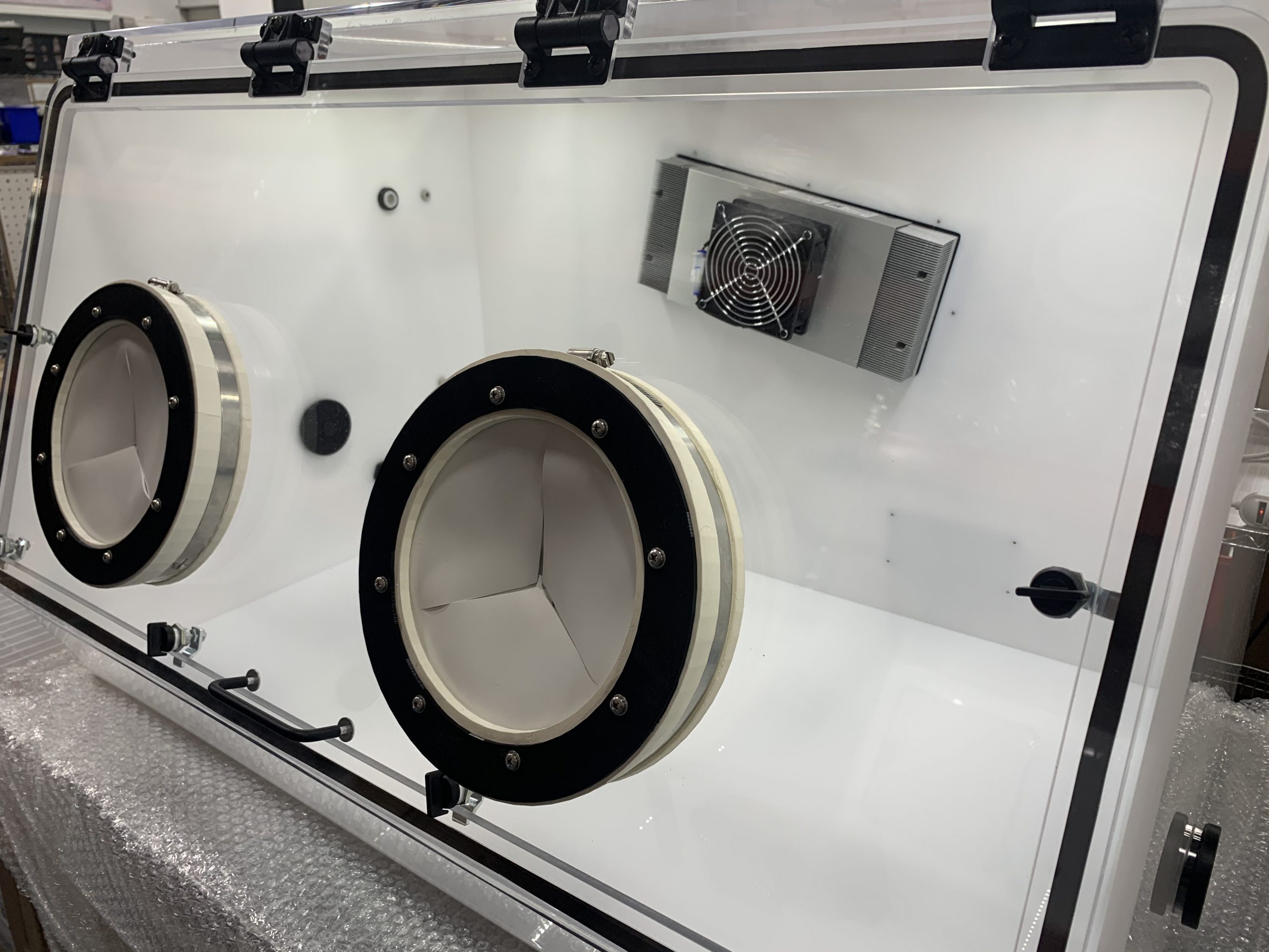 Custom Chambers and Glove Boxes