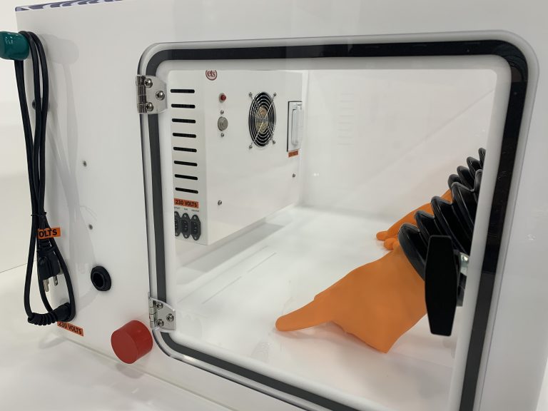 M 5506 Series Glove Box Chamber with Heating Panel and Thermoelectric Cooling - Side View