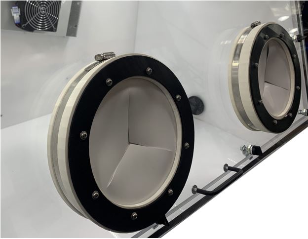 Universal Glovebox Iris Ports for 8″ Ports